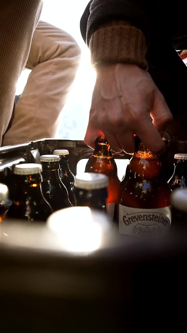 ❄️🍻 Eine unvergessliche Tour mit den besten Freunden und dazu der perfekte Proviant – so geht Winter im Sauerland! #grevensteiner #landbier #grevensteinerbeer #wanderlust